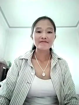 abigail-00 online show from October 28, 2025, 11:47 pm