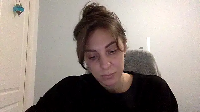 Myronell online show from November 9, 2025, 3:27 pm