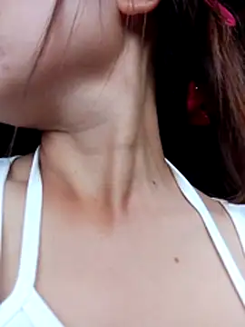 ruby-00 online show from November 9, 2025, 4:49 am