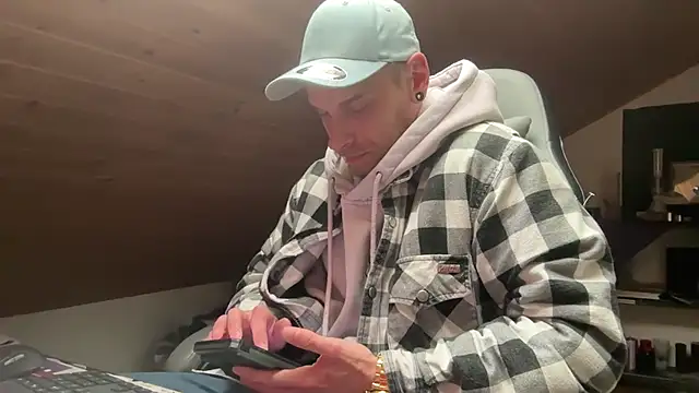 Snapshot of northboy91 chatting on April 14, 2026, 10:20 am northboy91 online show from April 14, 2026, 10:20 am