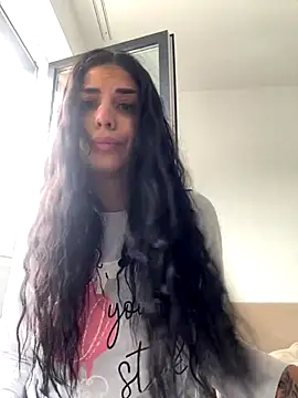 AylinHazellx online show from October 12, 2025, 12:06 pm