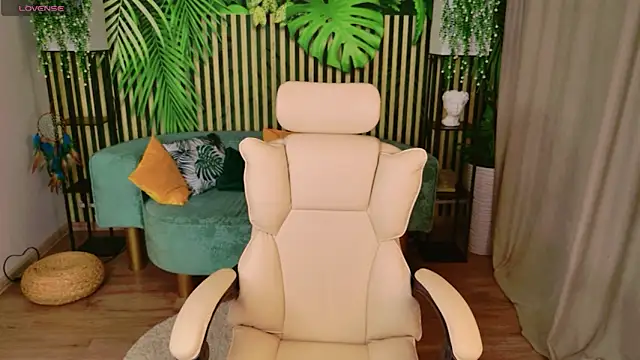 Snapshot of KellyHayden chatting on March 14, 2026, 5:30 pm KellyHayden online show from March 14, 2026, 5:30 pm