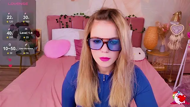 KellyHayden online show from September 28, 2025, 10:33 am