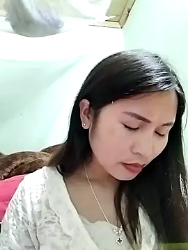 Mai4568 online show from October 12, 2025, 3:35 pm