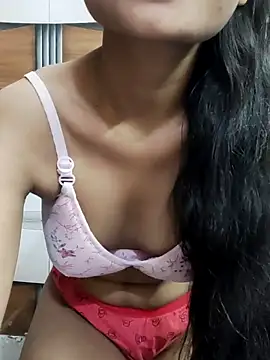 Snapshot of Soni_cute86526 chatting on October 4, 2025, 5:31 am Soni cute86526 online show from October 4, 2025, 5:31 am