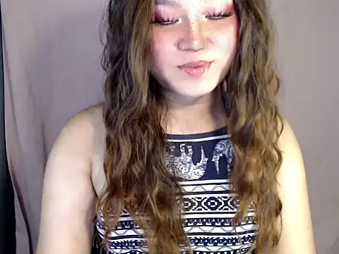 Snapshot of Eyes-on-me chatting on November 21, 2025, 3:11 pm Eyes-on-me online show from November 21, 2025, 3:11 pm