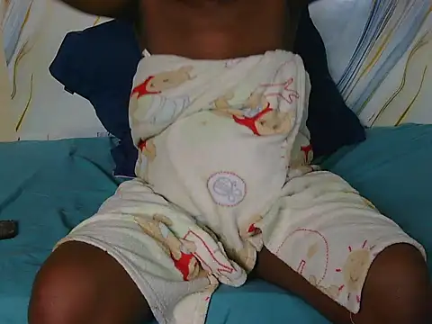 l4 love online show from December 4, 2025, 1:32 pm