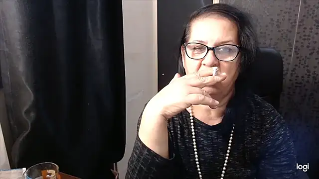 MissSanjanne online show from November 9, 2025, 8:02 pm