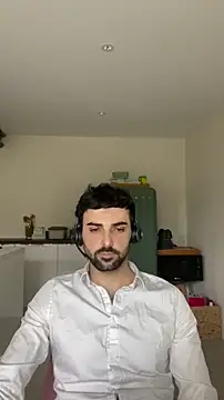 eauminerale online show from March 13, 2026, 10:42 am