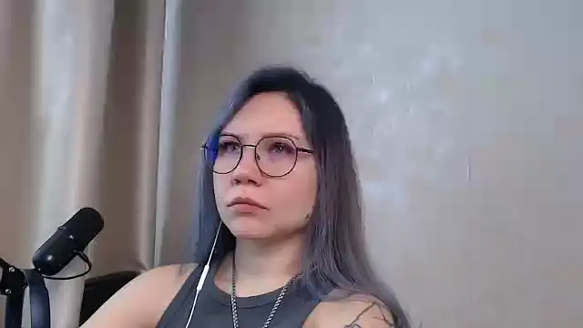 Snapshot of Kyserina chatting on October 9, 2025, 10:38 am Kyserina online show from October 9, 2025, 10:38 am
