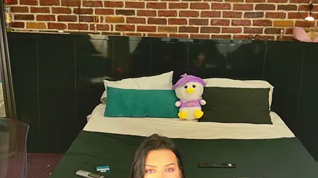 MeganSin  online show from December 1, 2025, 5:52 am