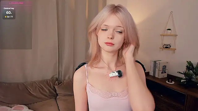 LaureMestler online show from February 16, 2026, 8:35 am