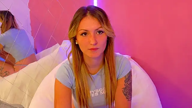 Snapshot of Anaayss_ chatting on September 30, 2025, 4:51 am Anaayss online show from September 30, 2025, 4:51 am