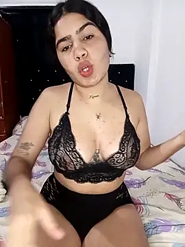 Snapshot of Sashalana chatting on December 21, 2025, 11:12 am Sashalana online show from December 21, 2025, 11:12 am