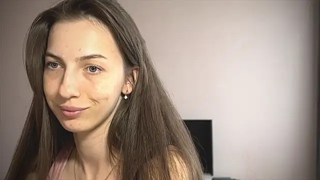 Snapshot of Prettyyy_Angel chatting on October 2, 2025, 1:47 pm Prettyyy Angel online show from October 2, 2025, 1:47 pm