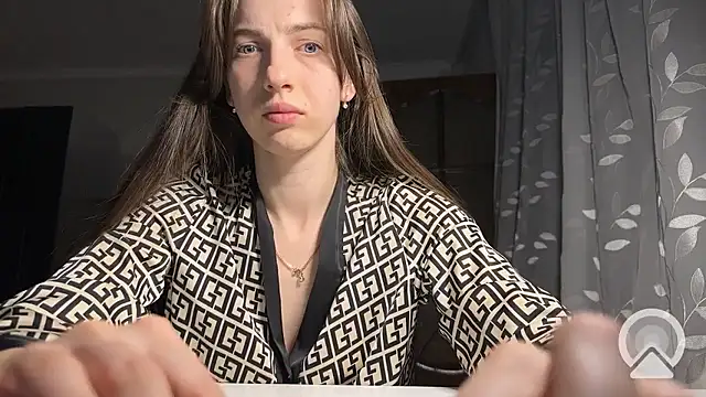 Prettyyy Angel online show from January 18, 2026, 4:21 pm