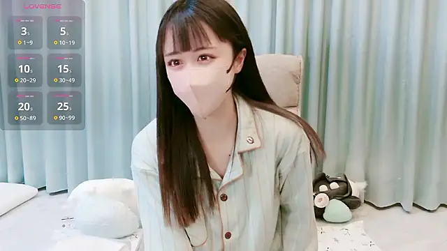 Misaki xe  online show from November 8, 2025, 3:37 pm