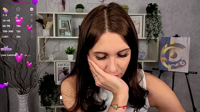 Snapshot of DreamVelour chatting on November 27, 2025, 11:49 pm DreamVelour online show from November 27, 2025, 11:49 pm