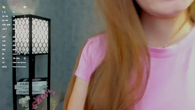 Snapshot of ElenoreReth chatting on January 8, 2026, 7:47 am ElenoreReth online show from January 8, 2026, 7:47 am