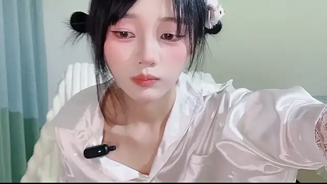 Ximei-O online show from May 4, 2026, 9:12 am
