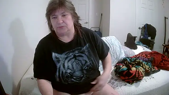 Snapshot of Buggy1965 chatting on May 16, 2026, 1:21 pm Buggy1965 online show from May 16, 2026, 1:21 pm