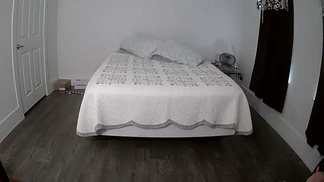 Buggy1965 online show from December 18, 2025, 3:05 pm