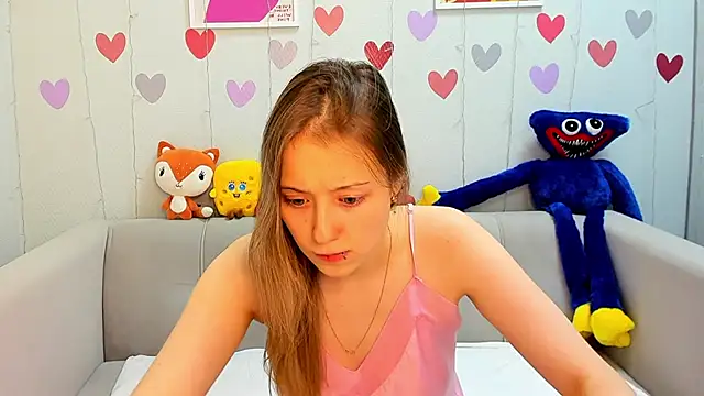 Angel Leeks online show from November 25, 2025, 1:22 pm