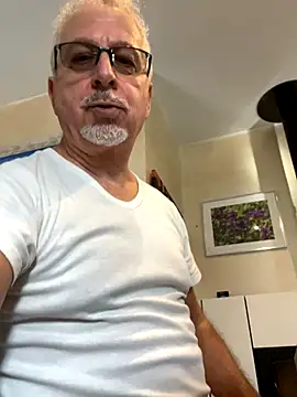 Snapshot of Roccobis chatting on November 21, 2025, 9:52 am Roccobis online show from November 21, 2025, 9:52 am