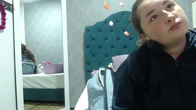 Snapshot of Vic_Taylor chatting on April 6, 2026, 11:33 am Vic Taylor online show from April 6, 2026, 11:33 am