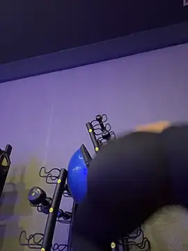 Snapshot of Anavalle chatting on February 5, 2026, 5:20 pm Anavalle online show from February 5, 2026, 5:20 pm