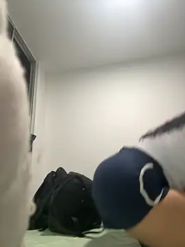 Anavalle online show from November 2, 2025, 8:08 am