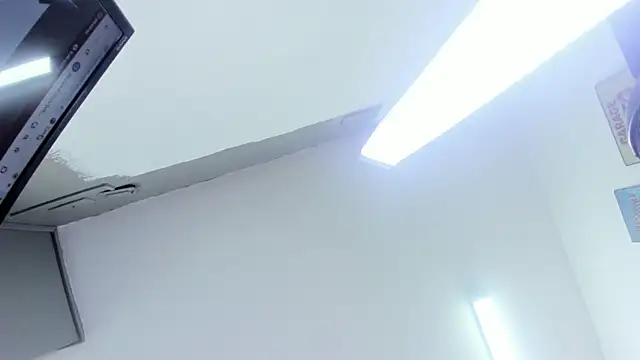 emperatris 23 online show from November 19, 2025, 11:32 am