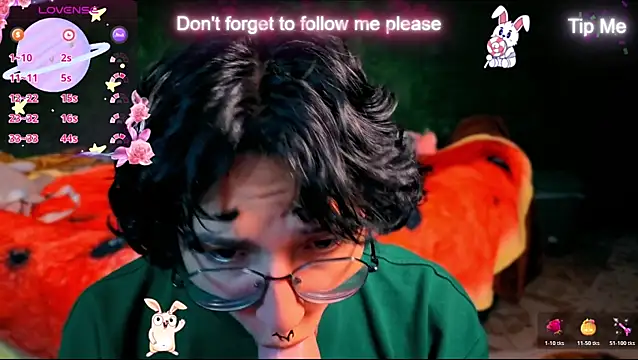 Snapshot of -BlueOpal- chatting on October 28, 2025, 7:57 pm -BlueOpal- online show from October 28, 2025, 7:57 pm