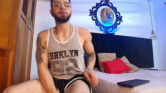 Snapshot of axel_ston chatting on September 27, 2025, 12:33 pm axel ston online show from September 27, 2025, 12:33 pm