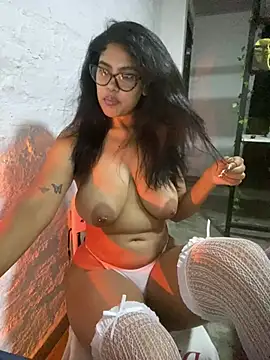 Snapshot of miiabrown18 chatting on July 14, 2026, 10:43 am miiabrown18 online show from July 14, 2026, 10:43 am