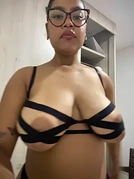 Snapshot of miiabrown18 chatting on October 5, 2025, 9:16 pm miiabrown18 online show from October 5, 2025, 9:16 pm