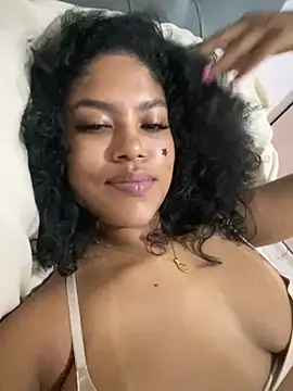 Snapshot of miiabrown18 chatting on November 8, 2025, 10:30 am miiabrown18 online show from November 8, 2025, 10:30 am