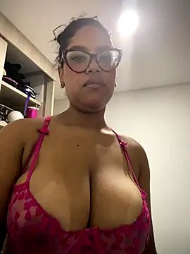 Snapshot of miiabrown18 chatting on October 23, 2025, 6:12 am miiabrown18 online show from October 23, 2025, 6:12 am