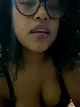 Snapshot of miiabrown18 chatting on October 9, 2025, 1:39 am miiabrown18 online show from October 9, 2025, 1:39 am