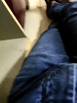 123Imranshaik123 online show from March 15, 2026, 3:35 am