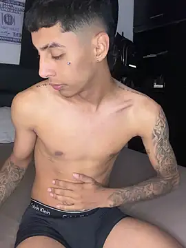 Snapshot of Ray_grant chatting on March 16, 2026, 4:20 am Ray grant online show from March 16, 2026, 4:20 am