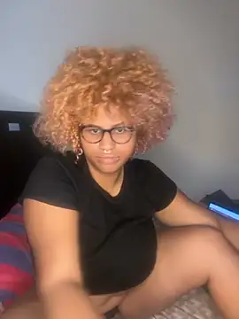 Snapshot of niki_wild18 chatting on October 1, 2025, 8:35 pm niki wild18 online show from October 1, 2025, 8:35 pm