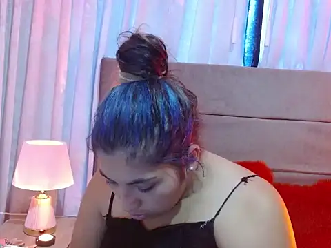 SalomeHotty online show from October 8, 2025, 8:31 pm