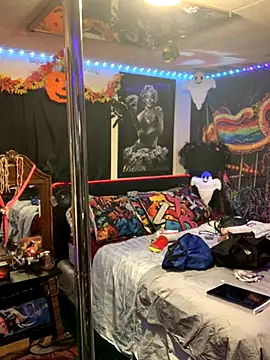 blondebarbiebae online show from November 1, 2025, 7:46 am