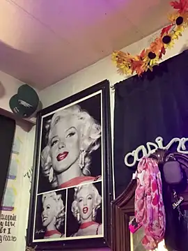 blondebarbiebae online show from October 26, 2025, 6:36 am