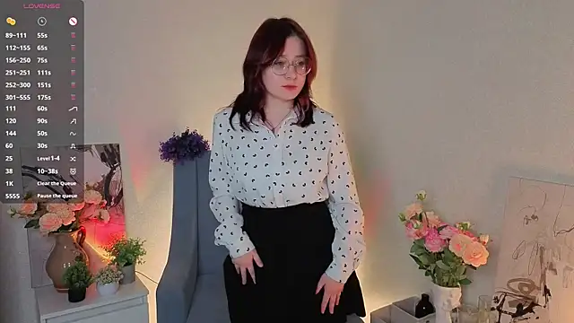 Snapshot of NyamNyamNyammm chatting on September 26, 2025, 5:09 pm NyamNyamNyammm online show from September 26, 2025, 5:09 pm