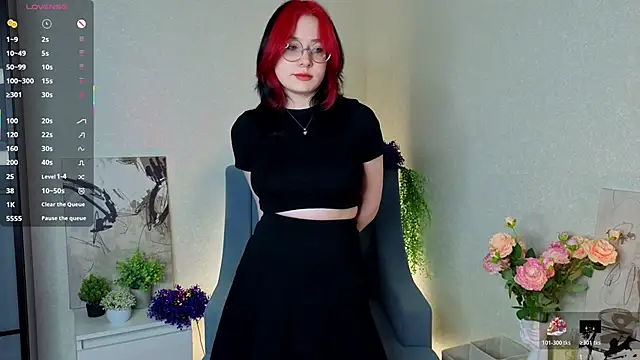 Snapshot of NyamNyamNyammm chatting on October 21, 2025, 4:50 pm NyamNyamNyammm online show from October 21, 2025, 4:50 pm