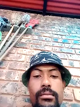 Snapshot of Goofygoody17 chatting on November 5, 2025, 1:25 pm Goofygoody17 online show from November 5, 2025, 1:25 pm