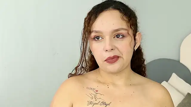 CamilaGomez149 online show from May 28, 2026, 9:21 pm