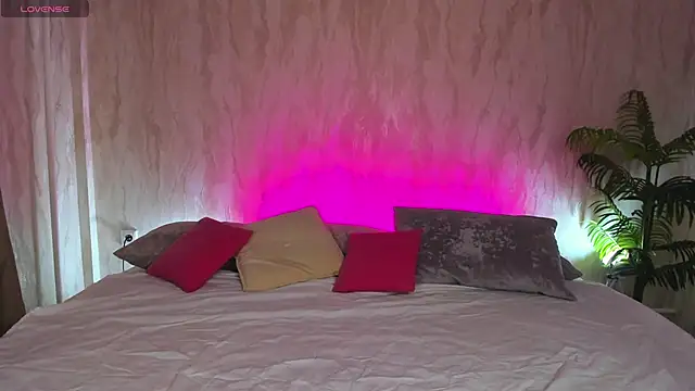 Alic Fox online show from October 21, 2025, 12:43 am